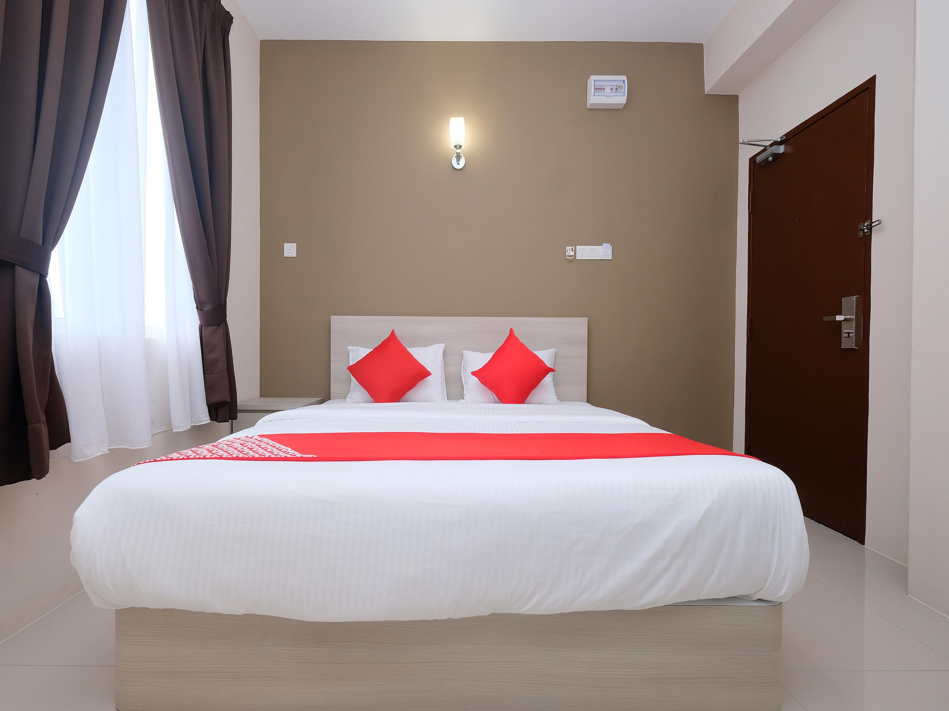 Super Oyo 43935 Mancalin Hotel Kuantan Exterior foto