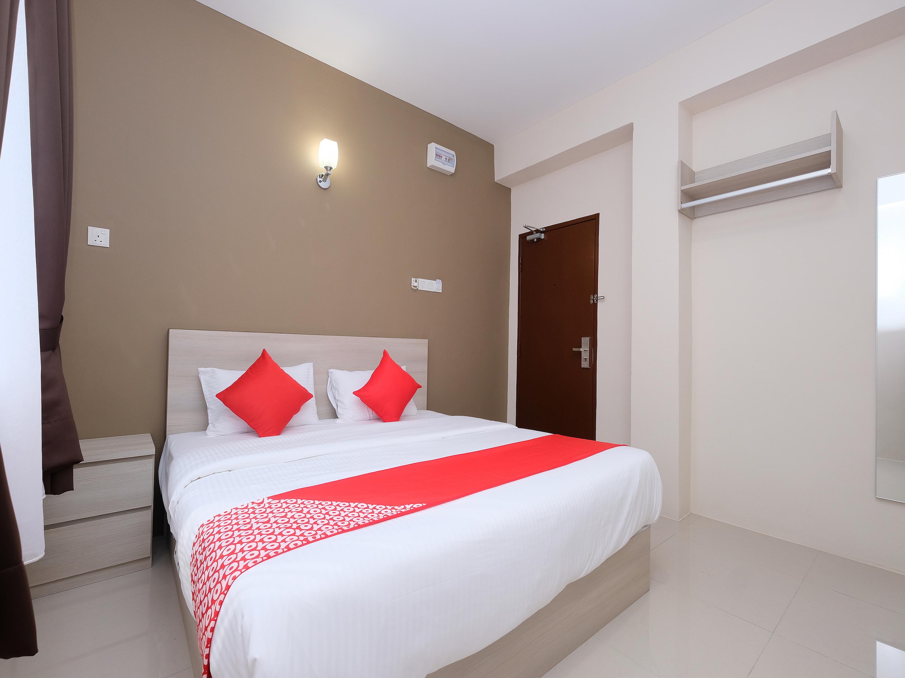 Super Oyo 43935 Mancalin Hotel Kuantan Exterior foto